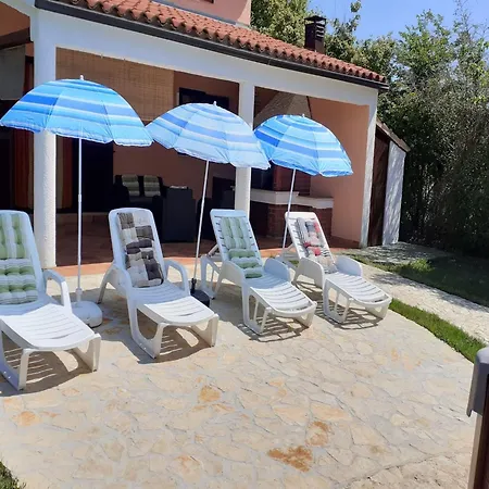 Σπίτι διακοπών Charming Pool Near *